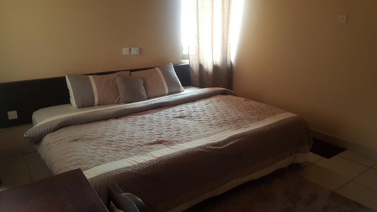 First Choice Hotel Аккра Экстерьер фото