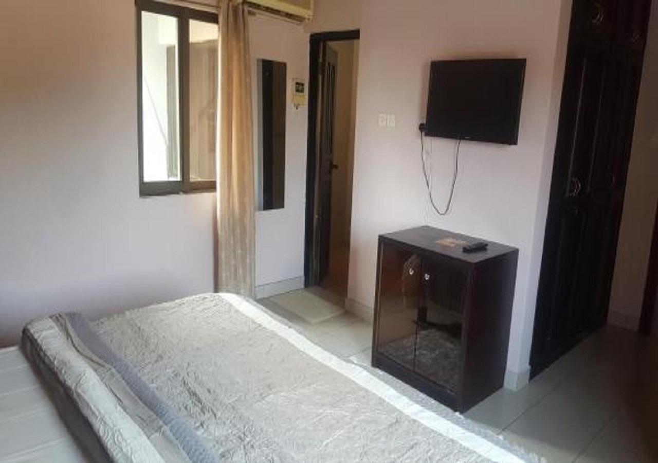 First Choice Hotel Аккра Экстерьер фото